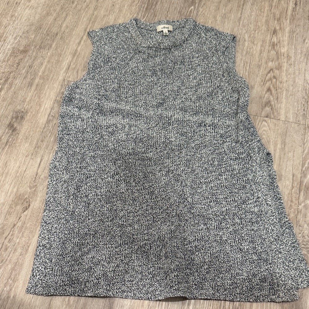 Aritzia Gray Sleeveless Knit Top